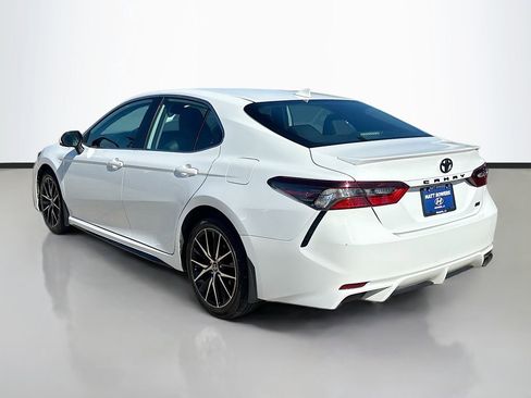 Used 2023 Toyota Camry SE image 7