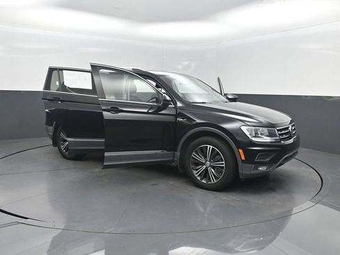 Used 2019 Volkswagen Tiguan SEL FWD image 33