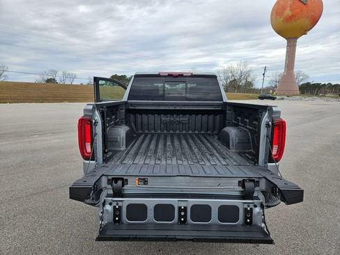 Used 2025 GMC Sierra 1500 AT4 w/ AT4 Premium Package image 22