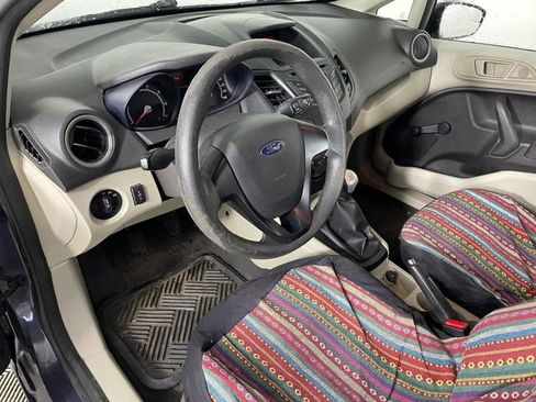 Used 2013 Ford Fiesta S w/ Convenience Pkg image 3