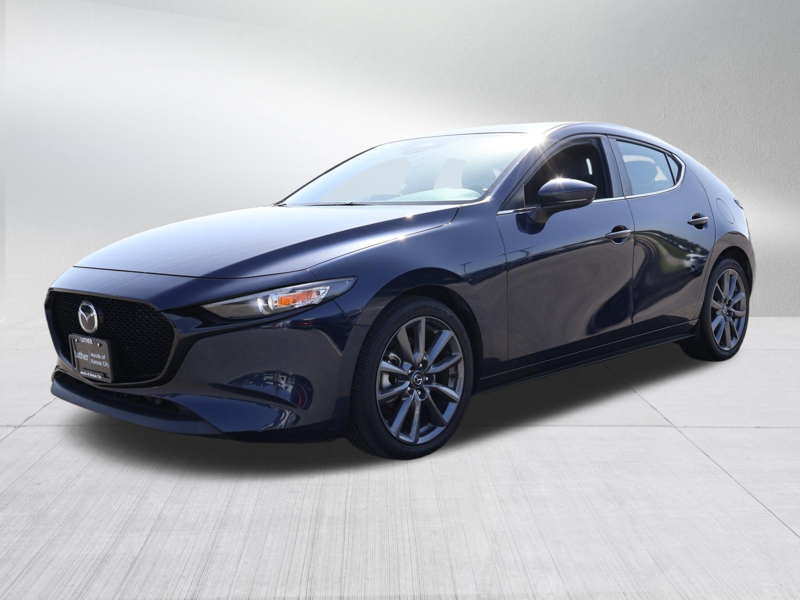 Used 2024 MAZDA MAZDA3 s FWD image 3