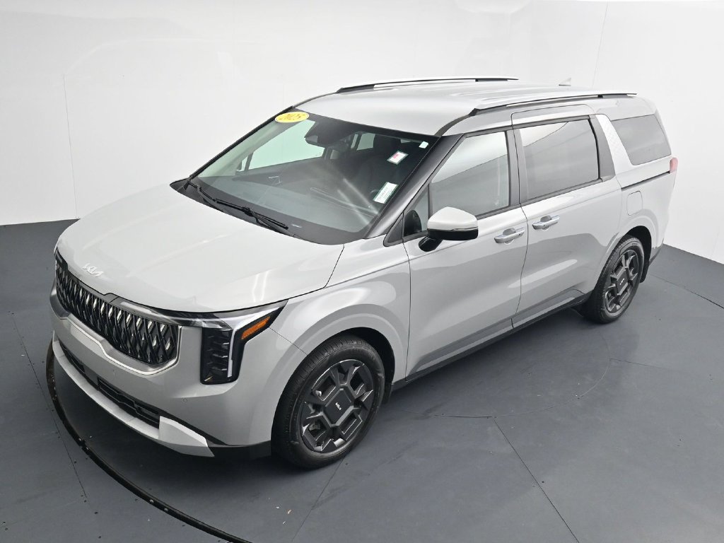 Used 2025 Kia Carnival EX FWD image 23