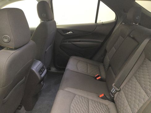 Used 2019 Chevrolet Equinox LT image 18
