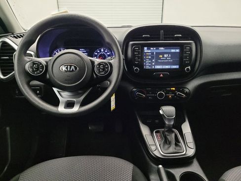 Used 2021 Kia Soul LX image 22