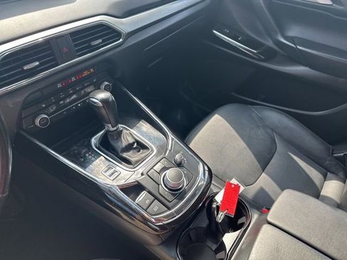 Used 2023 MAZDA CX-9 Touring image 36