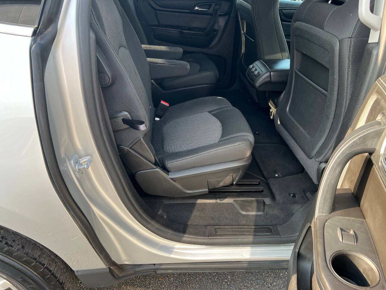 Used 2014 Chevrolet Traverse LT FWD image 26