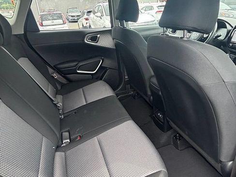 Used 2023 Kia Soul S FWD image 22