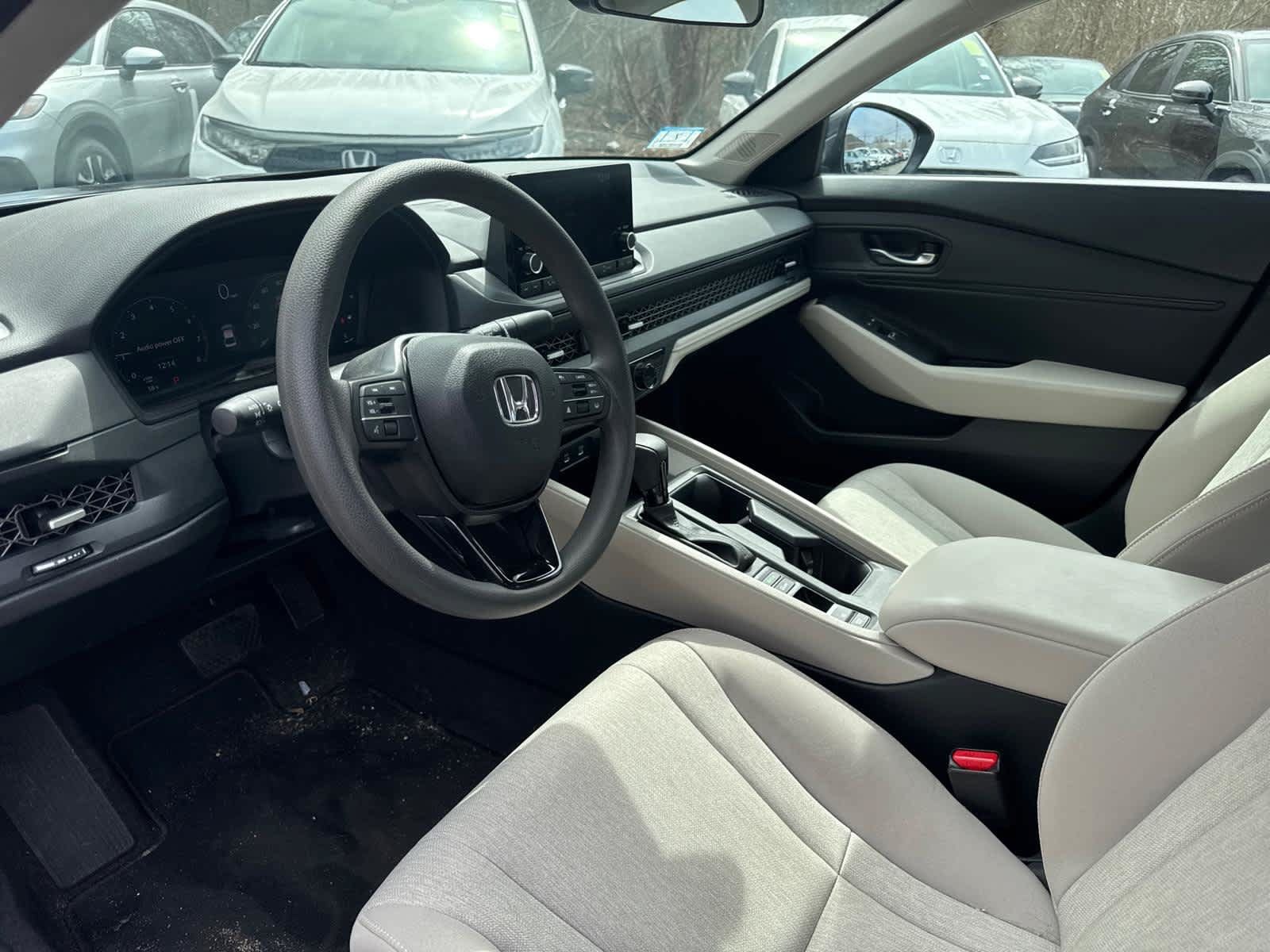 Used 2024 Honda Accord EX image 13