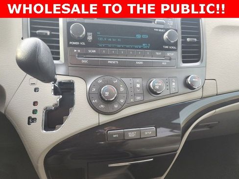 Used 2011 Toyota Sienna LE image 18