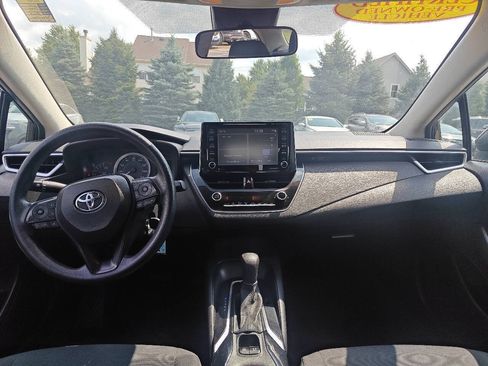 Used 2021 Toyota Corolla LE FWD image 11