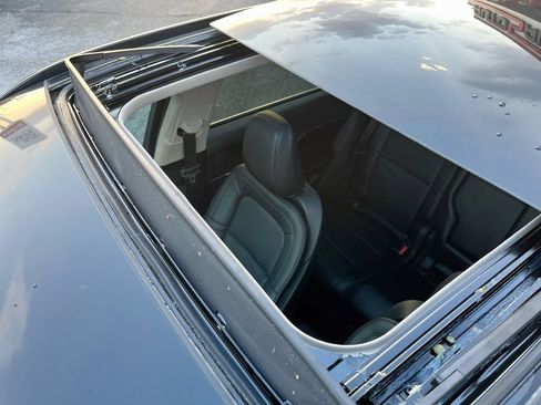 Used 2025 Lincoln Corsair FWD w/ Equipment Group 101A image 22