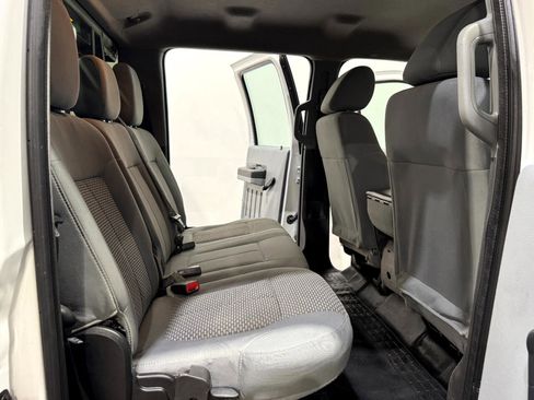 Used 2016 Ford F550 2WD Crew Cab Super Duty image 13