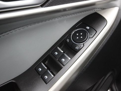 Used 2022 Ford Explorer XLT w/ Equipment Group 202A image 15