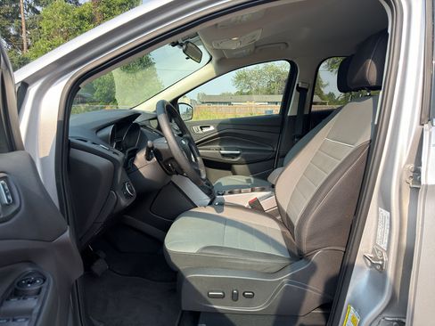 Used 2015 Ford Escape SE w/ Equipment Group 201A AWD/4WD image 21