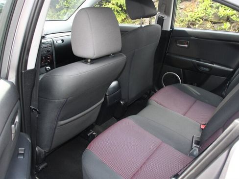 Used 2004 MAZDA MAZDA3 s FWD image 14