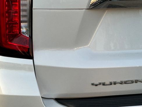 Used 2021 GMC Yukon XL SLT w/ SLT Luxury Package image 29