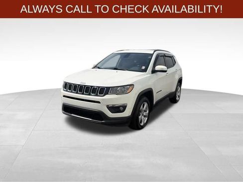 Used 2020 Jeep Compass Latitude w/ Cold Weather Group AWD/4WD image 3