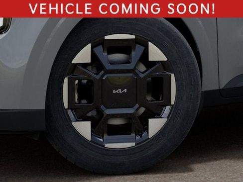 New 2026 Kia Carnival EX FWD image 9