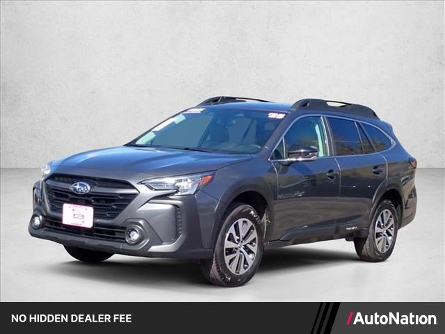 Used 2025 Subaru Outback Premium AWD/4WD image 1