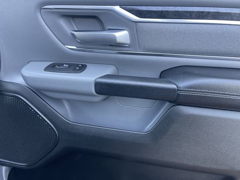 Used 2019 RAM 1500 Big Horn image 34