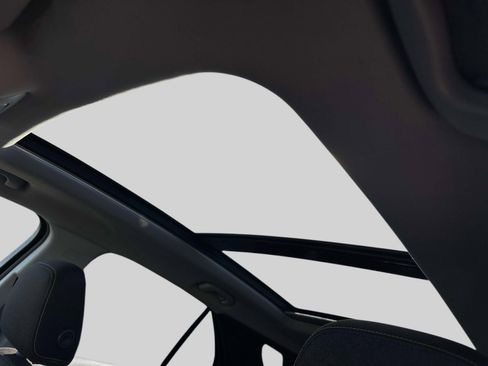 Used 2019 Chevrolet Equinox LT image 21