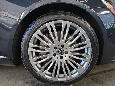 Used 2020 Mercedes-Benz S 560 Sedan image 16
