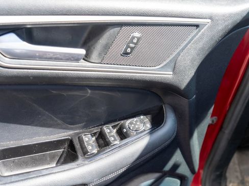 Used 2019 Ford Edge SEL w/ Equipment Group 201A AWD/4WD image 25