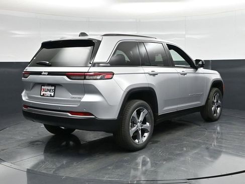 New 2026 Jeep Grand Cherokee Limited AWD/4WD image 11