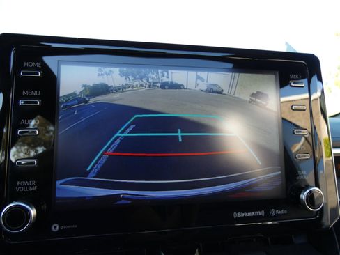 Used 2020 Toyota Corolla XSE image 70