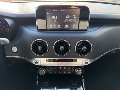 Used 2019 Kia Stinger Base image 25