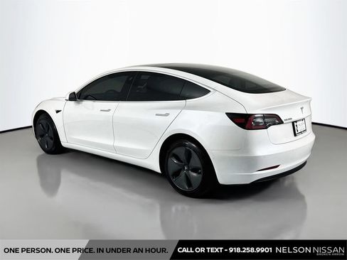 Used 2020 Tesla Model 3 Standard Range Plus RWD image 7