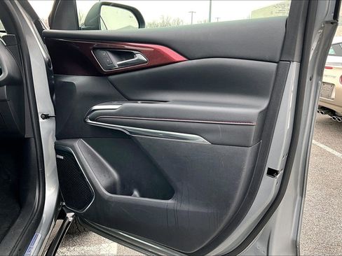 Certified 2024 Chevrolet Traverse RS w/ LPO, Floor Liner Package image 20