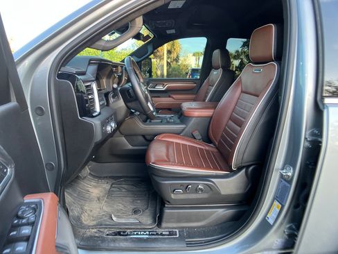 Used 2025 GMC Sierra 2500 Denali Ultimate w/ Max Trailering Package image 31