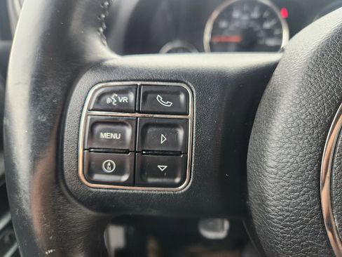 Used 2013 Jeep Wrangler Unlimited Sahara w/ Connectivity Group image 27