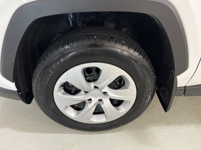 Used 2025 Toyota RAV4 LE FWD image 9
