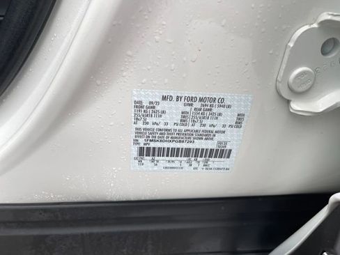 Used 2023 Ford Explorer XLT w/ Equipment Group 202A image 25