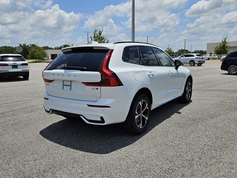 New 2026 Volvo XC60 B5 Core w/ Protection Package image 7