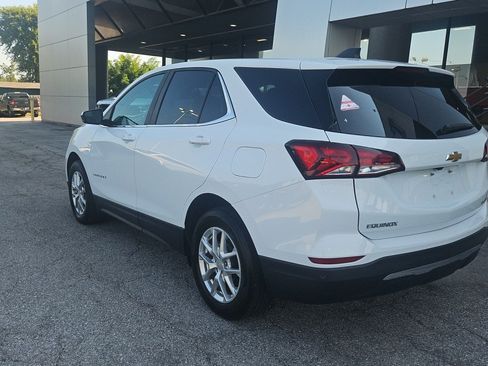 Used 2024 Chevrolet Equinox LT AWD/4WD image 3