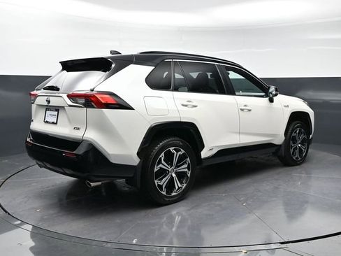 Used 2021 Toyota RAV4 XSE w/ Premium Package image 5