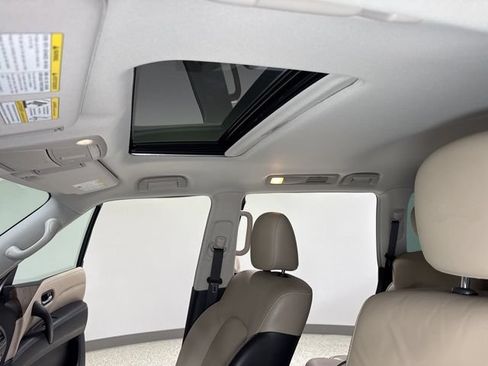 Used 2023 INFINITI QX80 Premium Select w/ Cargo Package AWD/4WD image 4
