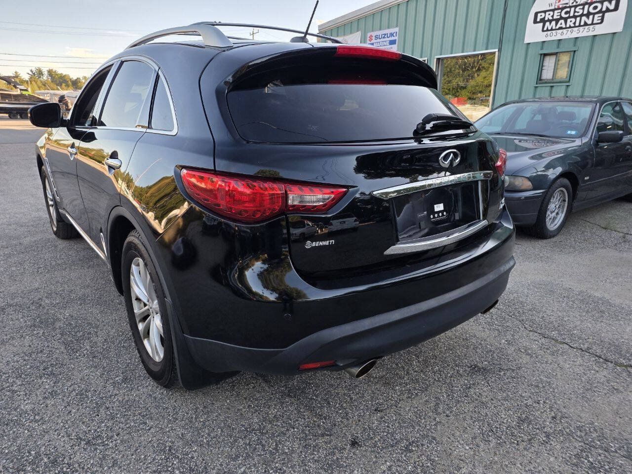 Used 2011 INFINITI FX35 AWD w/ Premium Pkg image 14