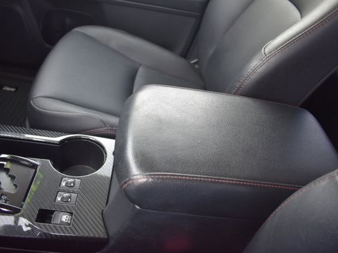 Used 2022 Toyota 4Runner TRD Off-Road Premium image 23