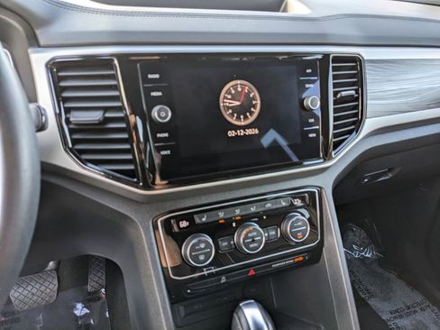 Certified 2023 Volkswagen Atlas Cross Sport SE image 23