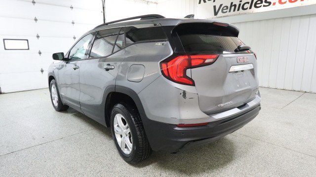 Used 2018 GMC Terrain SLE w/ Driver Convenience Package AWD/4WD image 3