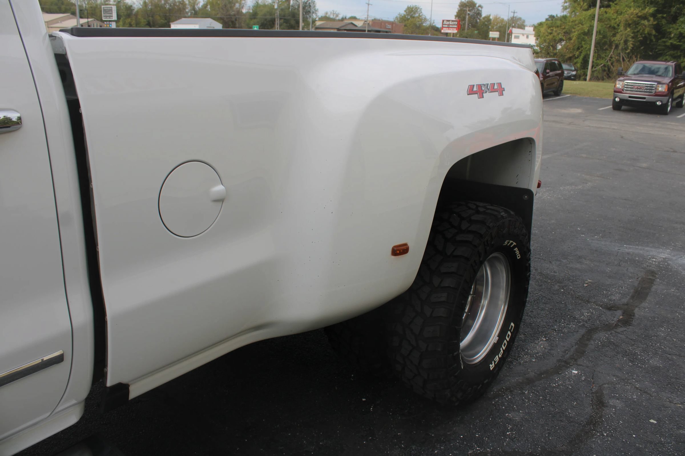 Used 2019 Chevrolet Silverado 3500 High Country w/ Duramax Plus Package AWD/4WD image 4