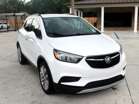 Used 2018 Buick Encore Preferred image 4