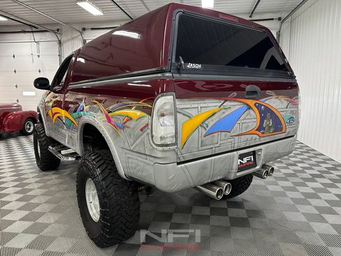 Used 1997 Ford F150 4x4 Regular Cab image 9