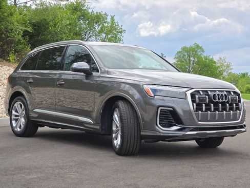 Used 2026 Audi Q7 2.0T Premium Plus w/ Premium Plus Package AWD/4WD image 29
