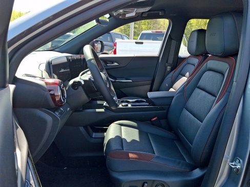 New 2026 Chevrolet Equinox RS w/ Convenience Package III FWD image 10