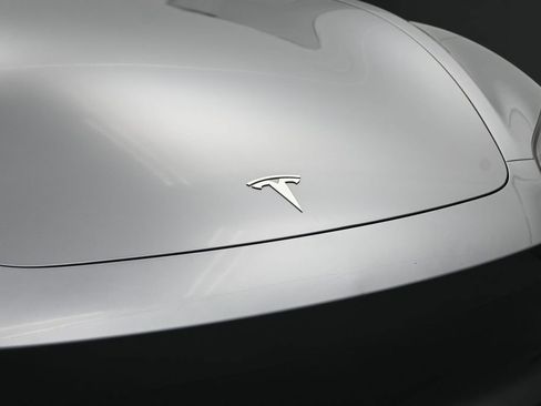 Used 2025 Tesla Model 3 Long Range RWD image 11